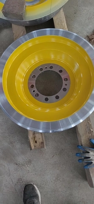 Roues de remorque de camion de rail du diamètre 640mm d'en 10204 avec la couleur de peinture jaune