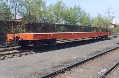 Chariot ferroviaire renforcé pour charges industrielles lourdes, manœuvrabilité aisée, écartement standard de voie 1435 mm