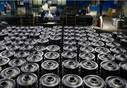 Roues d'acier à charge lourde avec construction en acier traité thermiquement Idéal pour la manutention de charges lourdes et le transport industriel